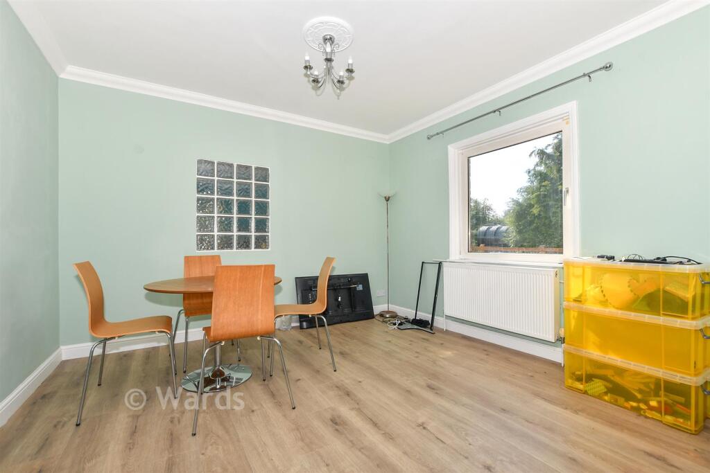 House in Tonbridge - More