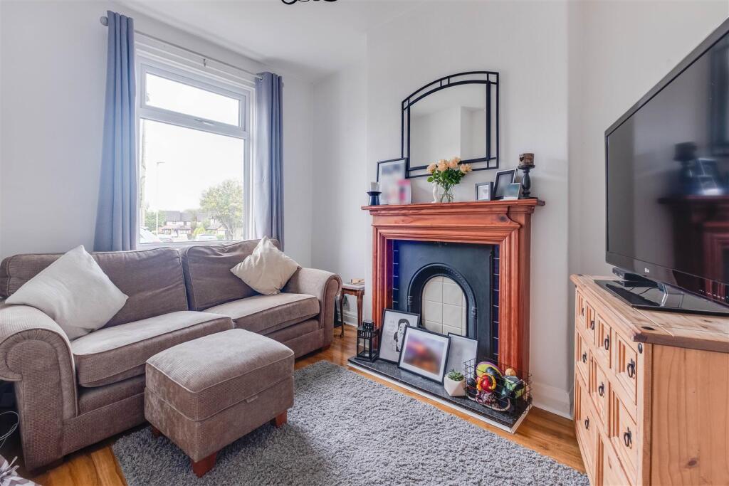 House in Neston, Little Neston - View 4