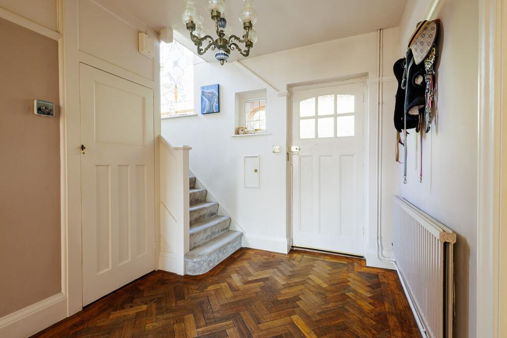 House in Woking, Mount Hermon, Westfield - View 5