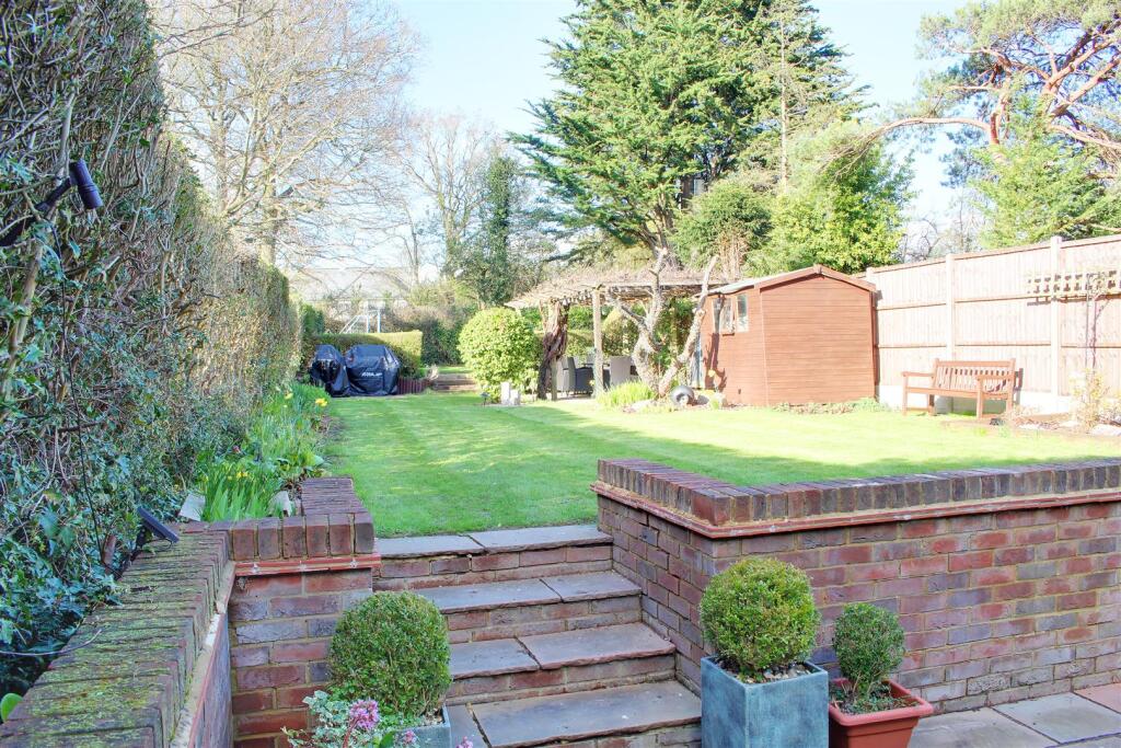 Additional image 21 of Moffats Lane, Brookmans Park