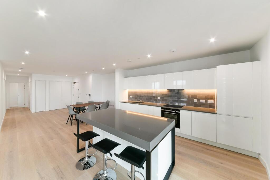 Apartment in London - View 3