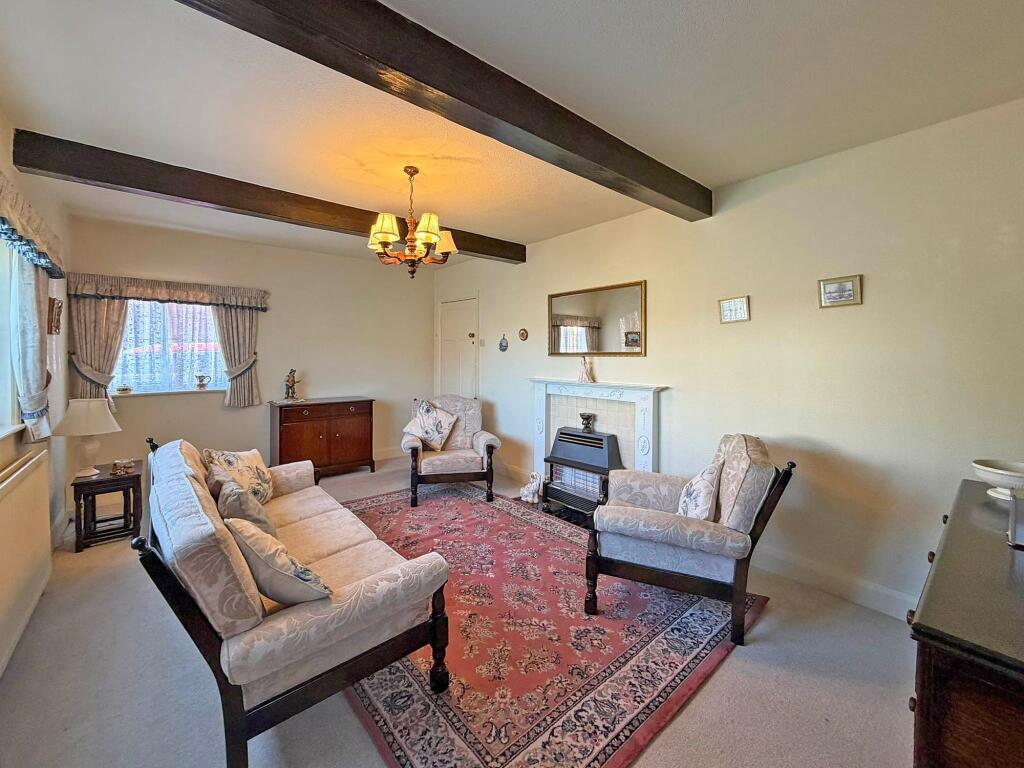 House in Wolverhampton, West Midlands - View 5