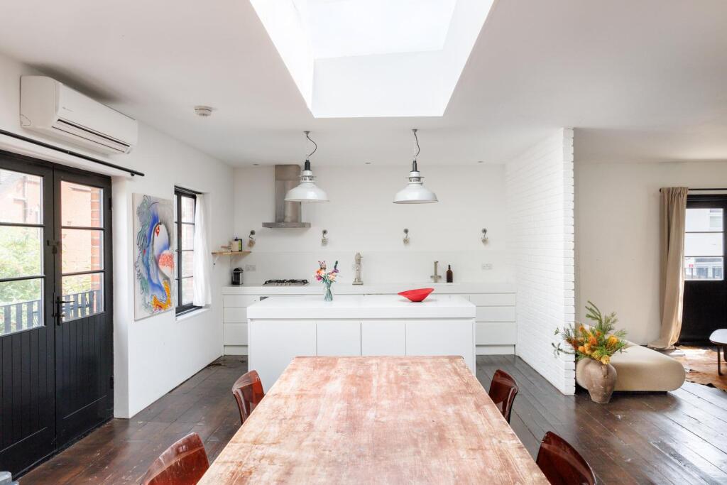 House in London - View 4