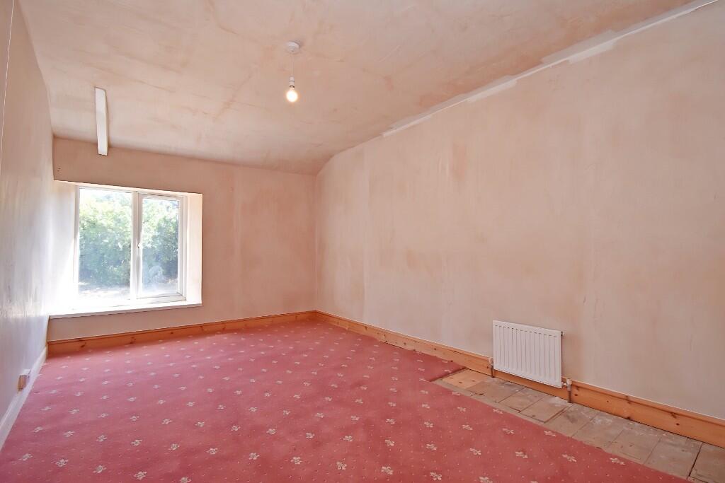 Court-Y-Gollen Farmhouse, Gwernesney, Monmouthshire - View 3