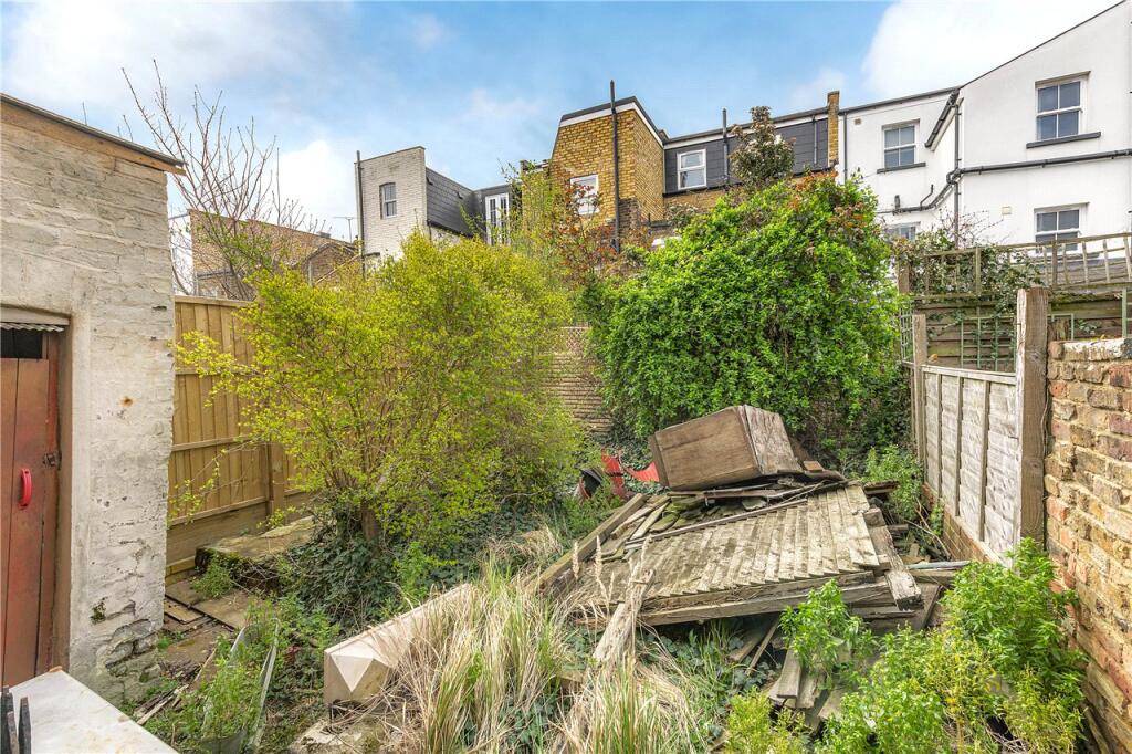 House in London, Falcon Estate, Clapham Junction - View 3