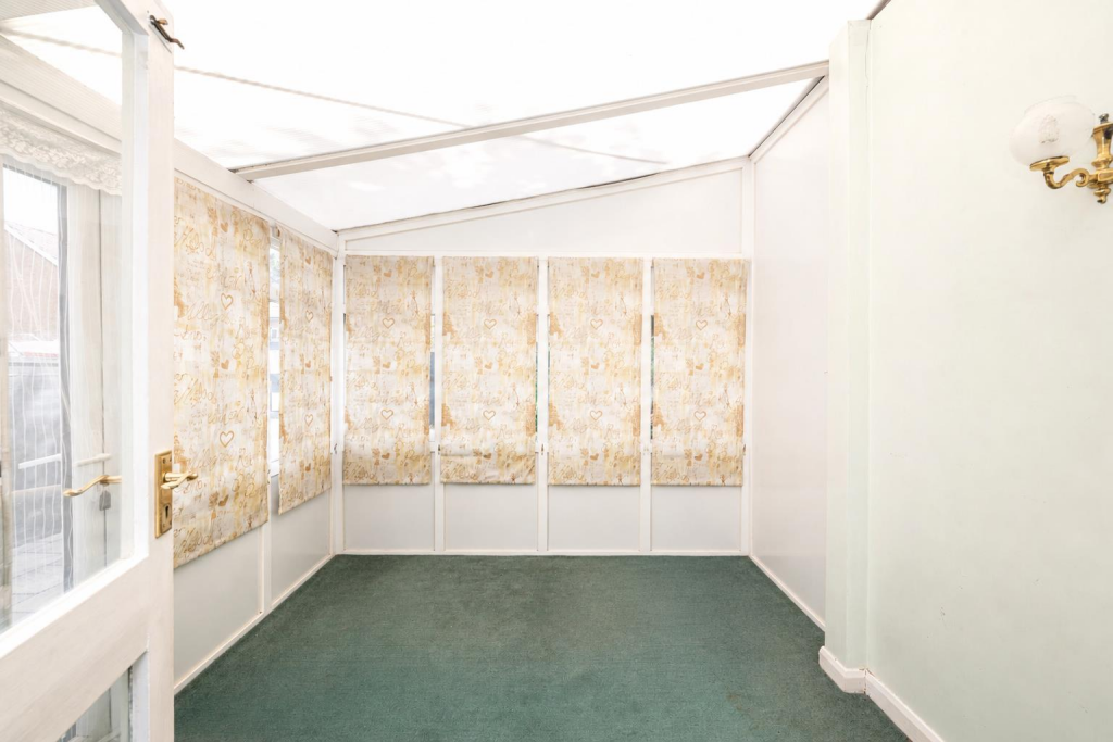 House in Slough, Cippenham - View 5