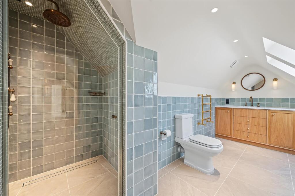 House in London - View 5