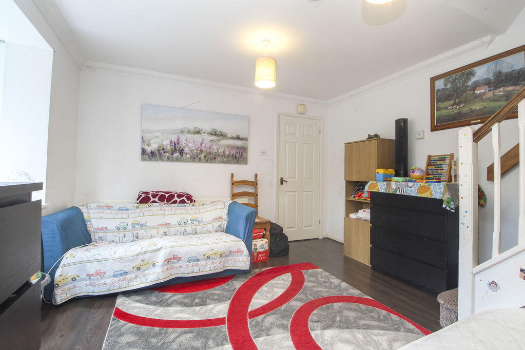 House in Milton Keynes - View 3
