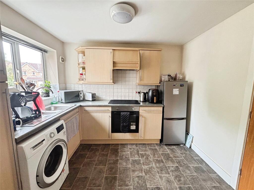 Langsett Court, Doncaster, South Yorkshire, DN4 photo 3