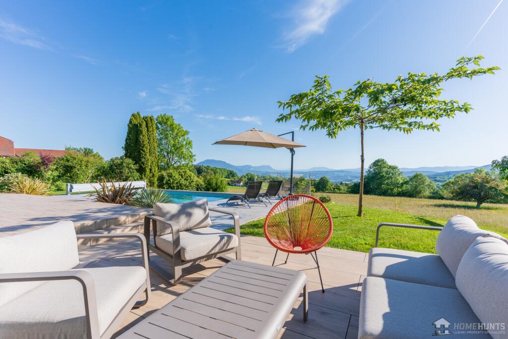 Main image of property: Rhone Alps, Haute-Savoie, St-Martin-Bellevue