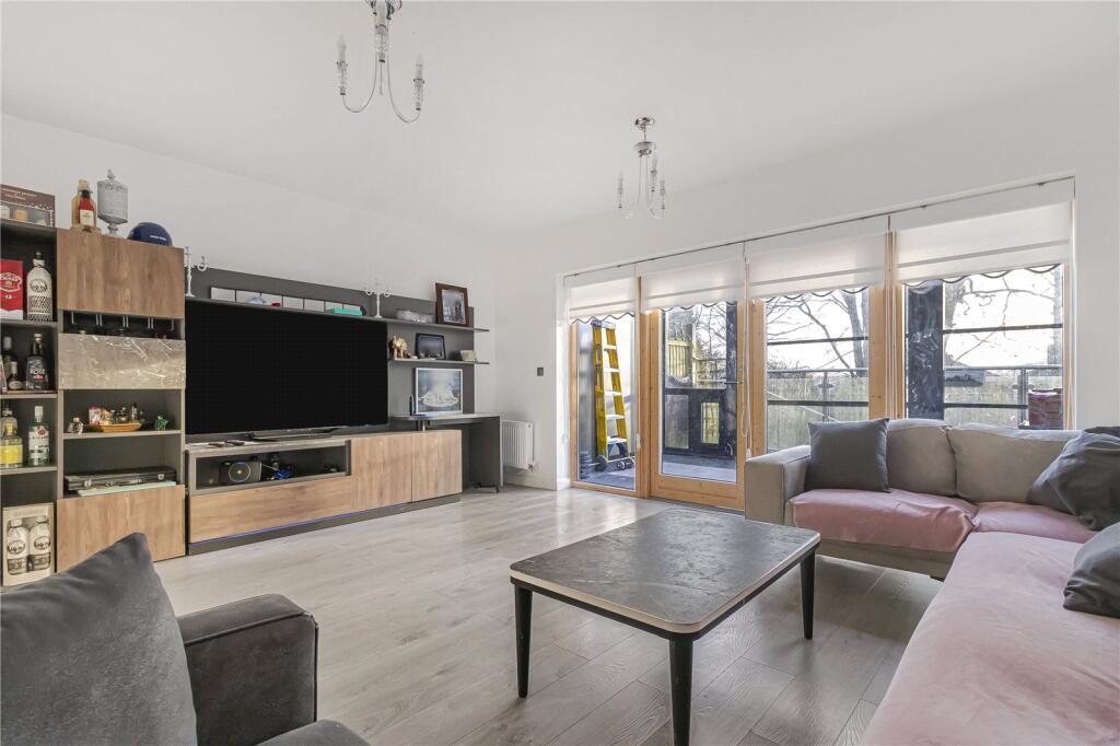 House in London, Cockfosters - View 4