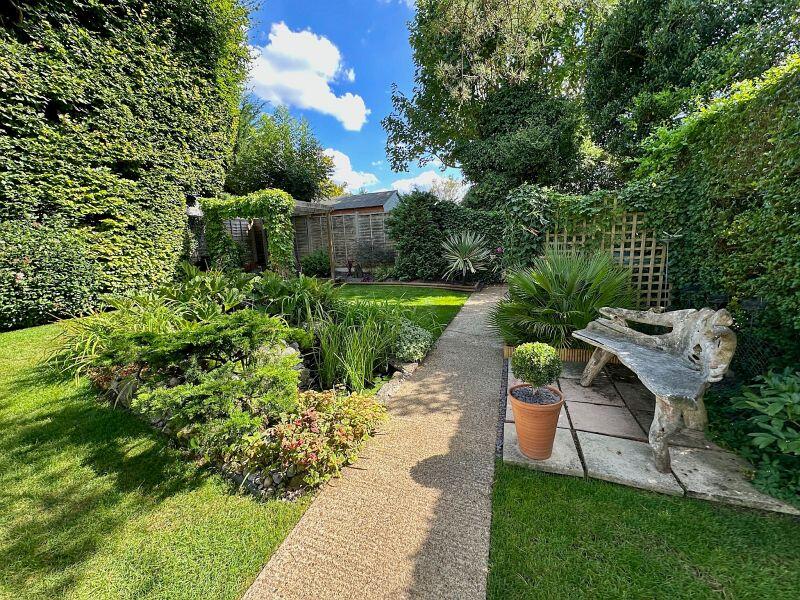 Dawnay Road, Great Bookham photo 4