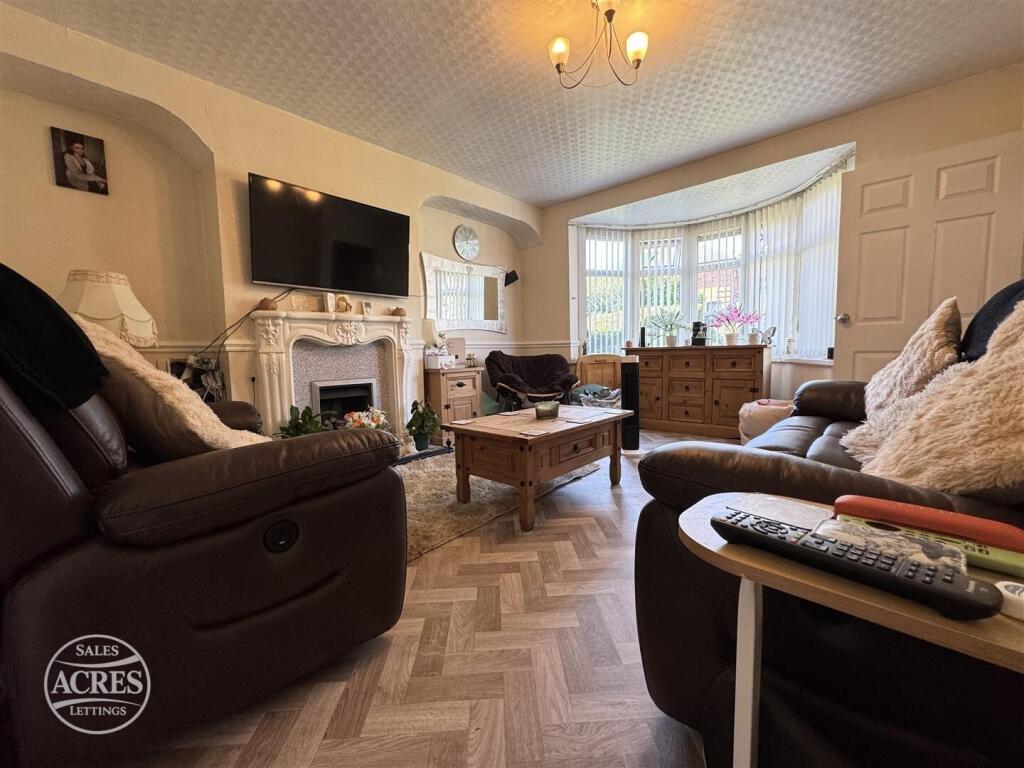 House in Birmingham, Banners Gate, Kingstanding - View 4