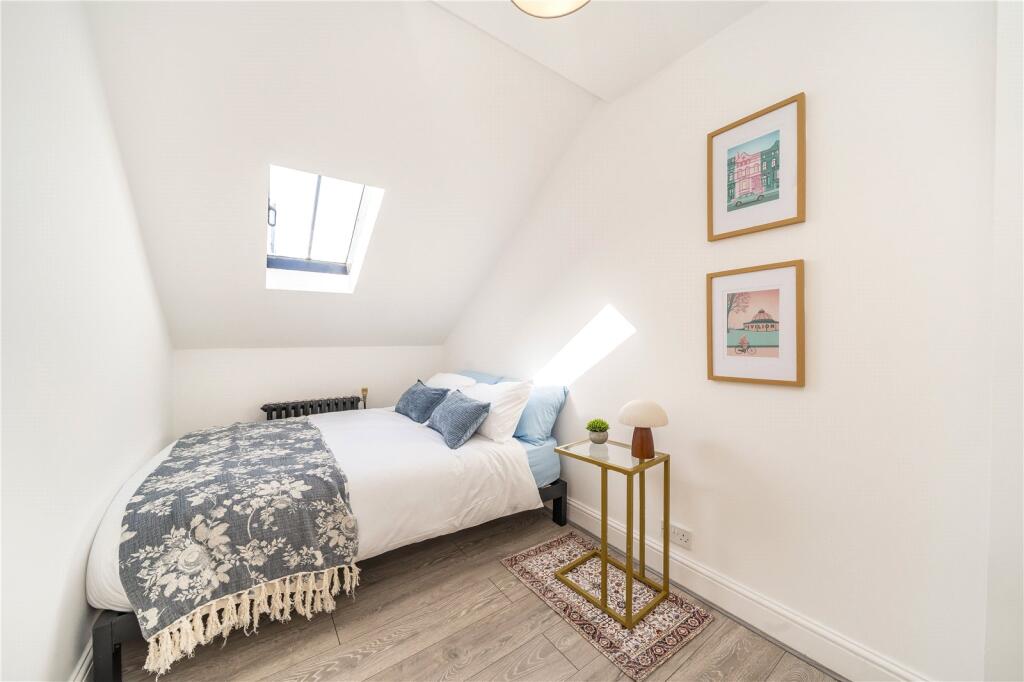 Apartment in London - View 6