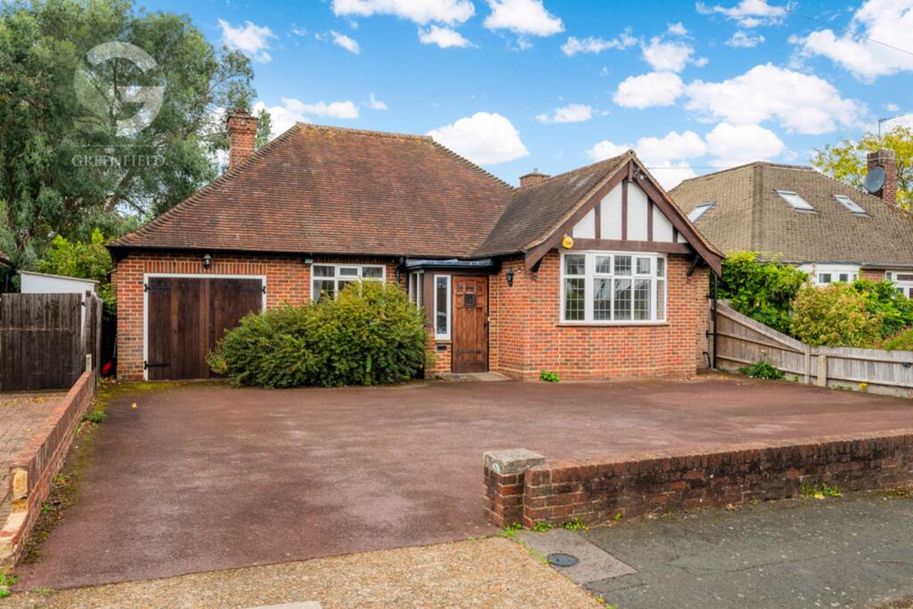 Main image of property: Hays Walk, Cheam, Sutton, Surrey, SM2 7NQ