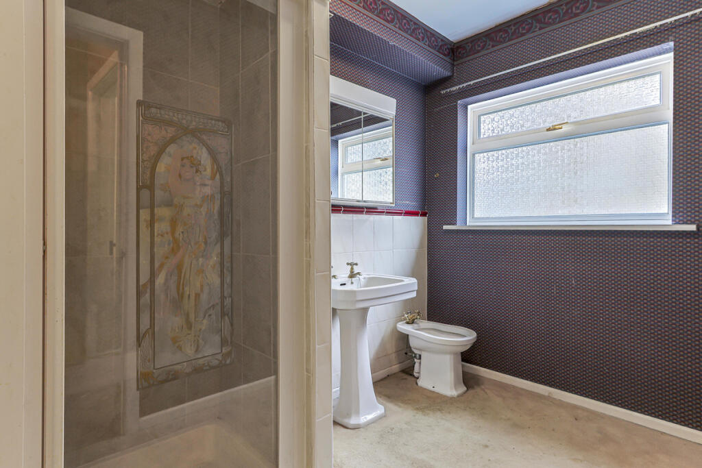 Additional image 17 of Sandbanks Road, Poole, BH14