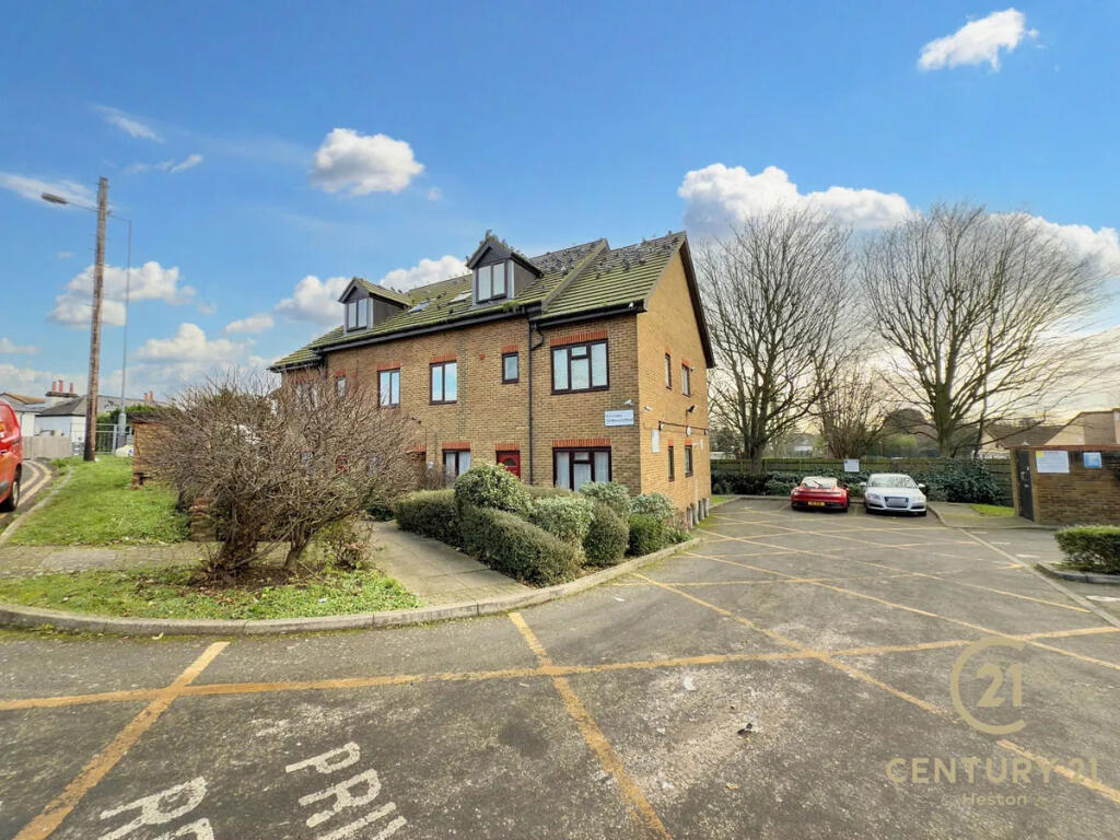 Apartment in Southall, Heston