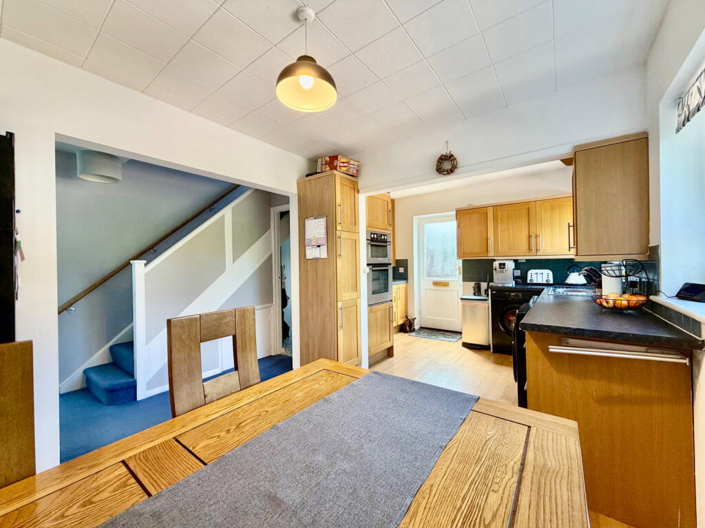 House in Basingstoke and Deane, Oakley - View 5