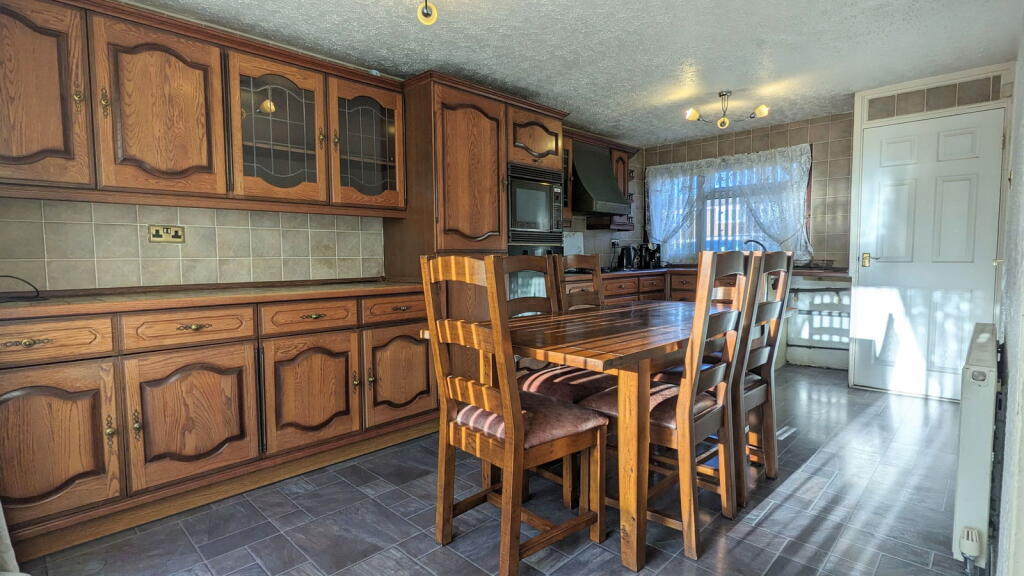 Tongbarn, Skelmersdale, WN8 8EL photo 4