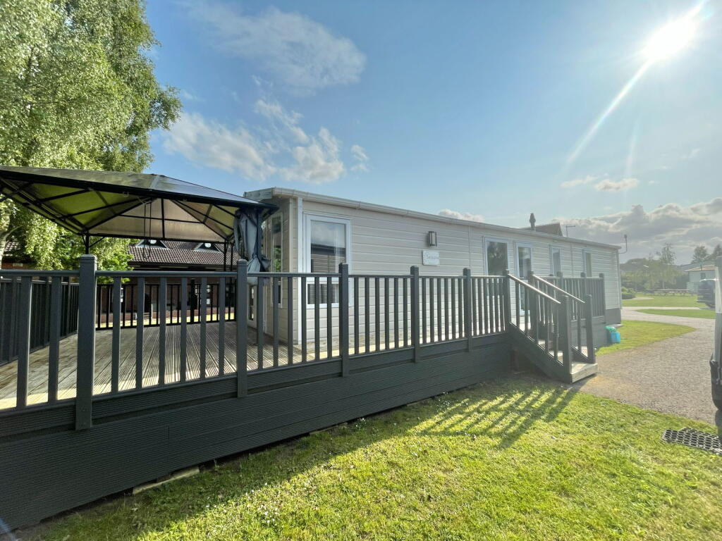 2-bed caravan on St Andrews Lodge, Tydd St. Giles Golf & Leisure Centre, Kirkgate, Tydd St. Giles, £95,000
