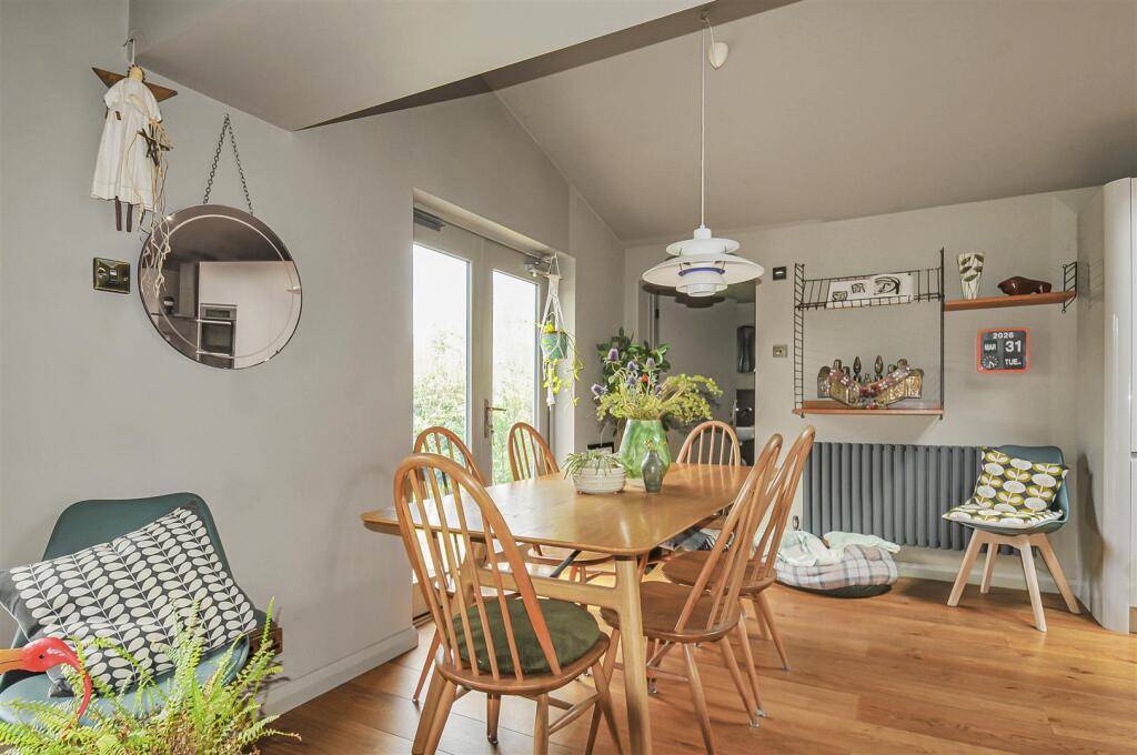 Additional image 6 of Fairway Close, Park Street, St. Albans