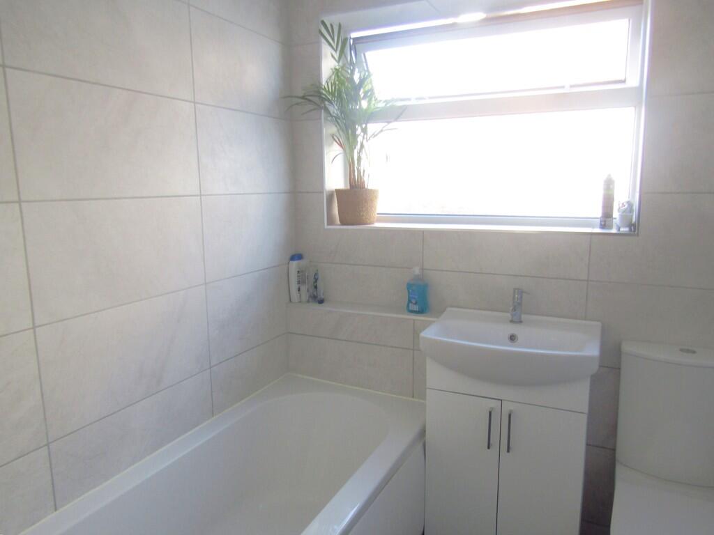 House in Frinton-on-Sea, Frinton and Walton - View 4