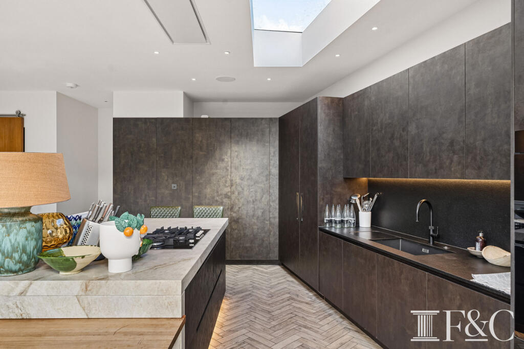 House in London - More