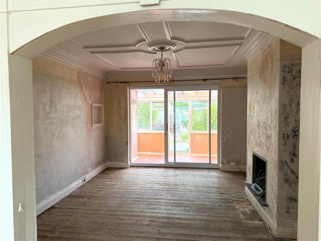 Sherborne Way, Croxley Green photo 3