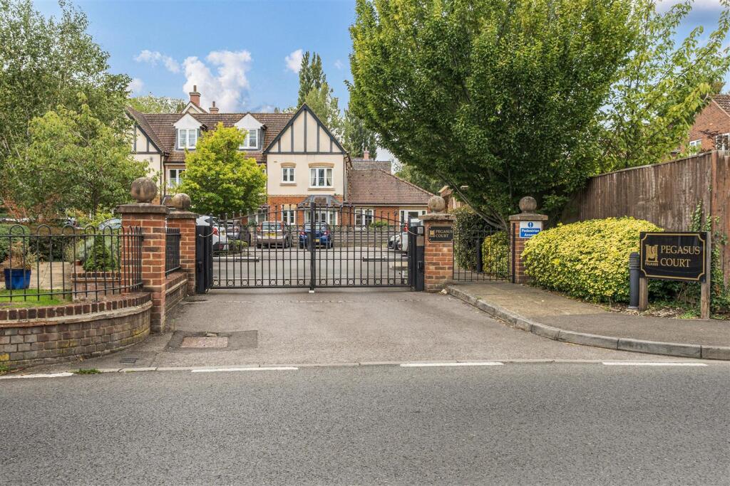 Main image of property: Mill Street, Wantage, Oxfordshire, OX12