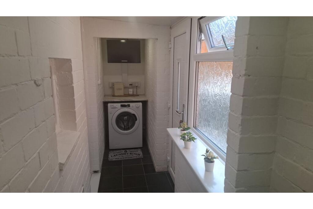 Gloucester Avenue, Keighley, BD20 - View 6