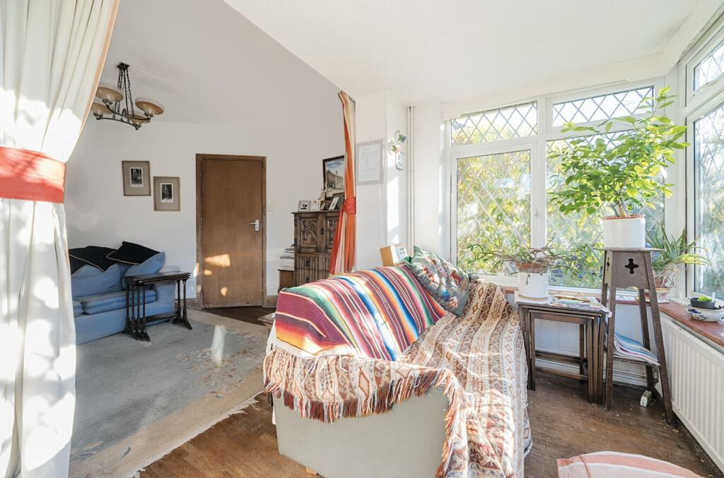House in Portsmouth - More