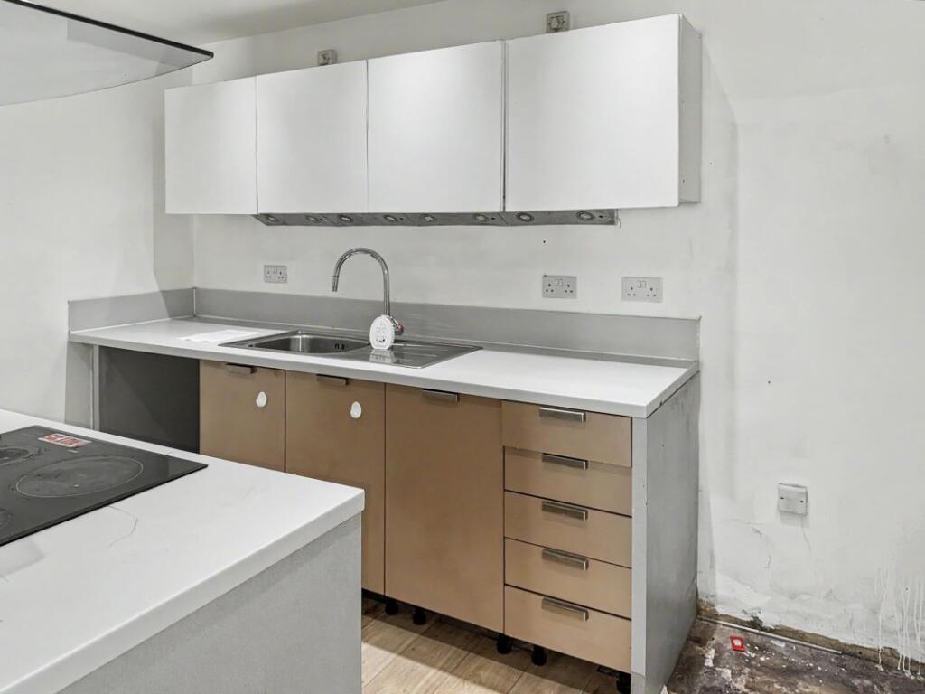 Apartment 252 Southside, St. John's Walk, Birmingham, West Midlands, B5 4TL - View 4