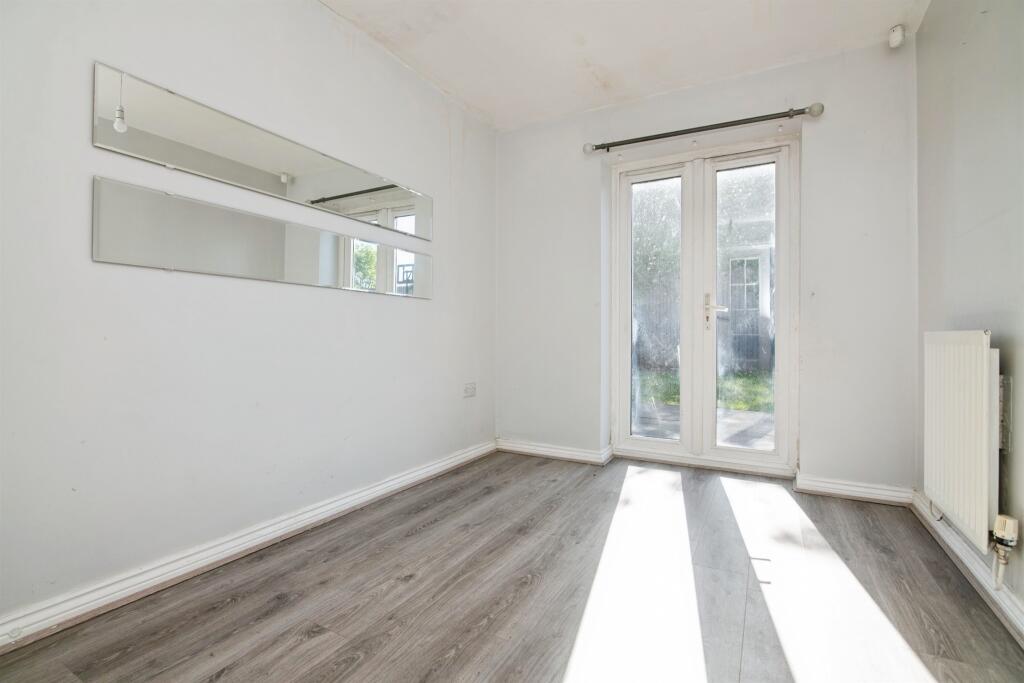 House in Sandwell, West Midlands - View 4