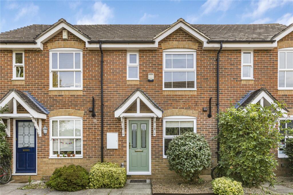 2-bed terraced on Church Lane, Marston, OX3, £370,000