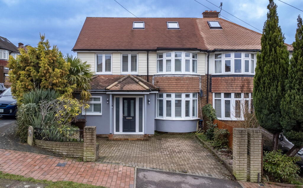 Main image of property: Highfield Road, Tunbridge Wells, TN4 9BB