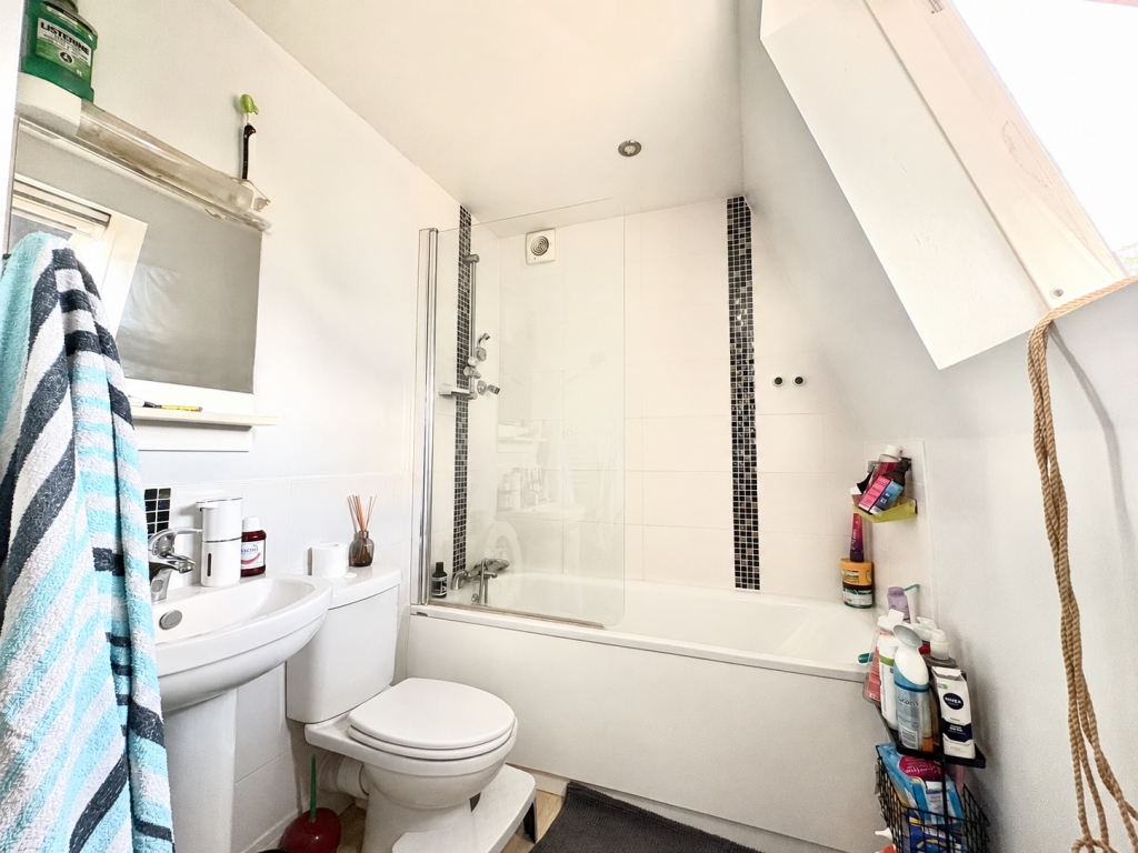 Apartment in Eastbourne, Little Chelsea, Upperton - View 2