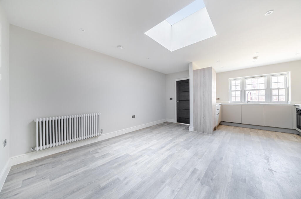 Apartment in Southsea - View 2