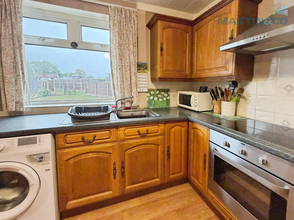 House in West Lindsey, Upton - View 4