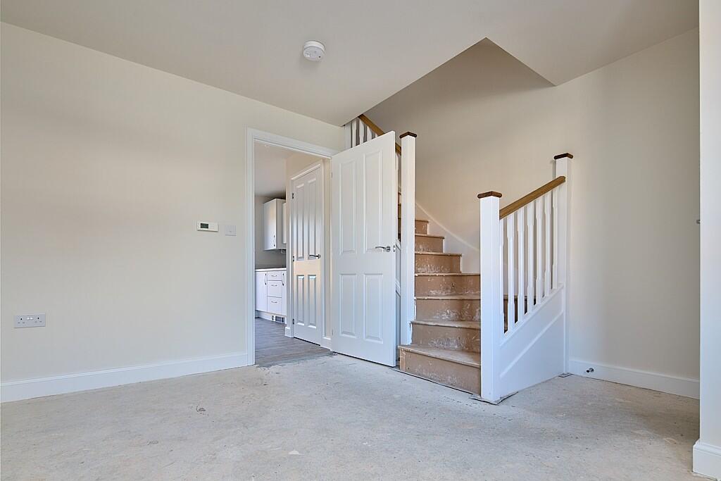 Lancaster Gardens, Harworth, 
Bass, 
DN11 9HA photo 3