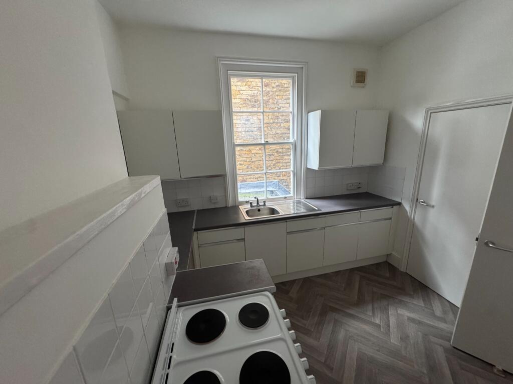 Apartment in Canterbury - View 5