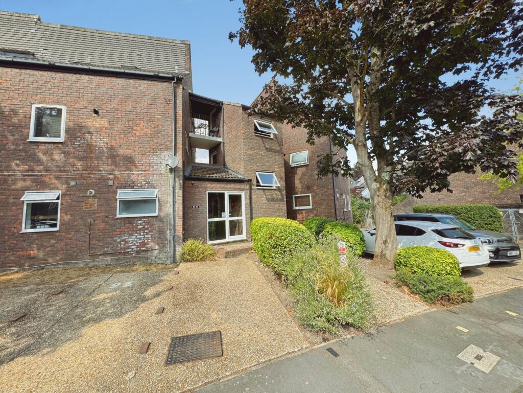 Main image of property: Northcott, Bracknell, Berkshire