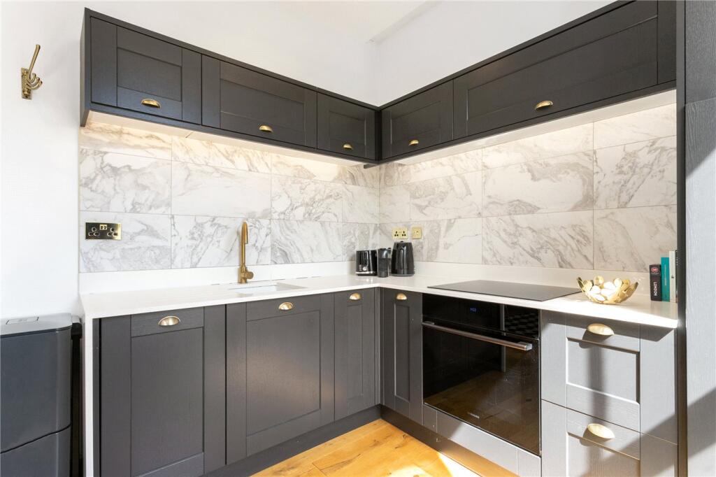 Apartment in London, Canonbury, Highbury - More