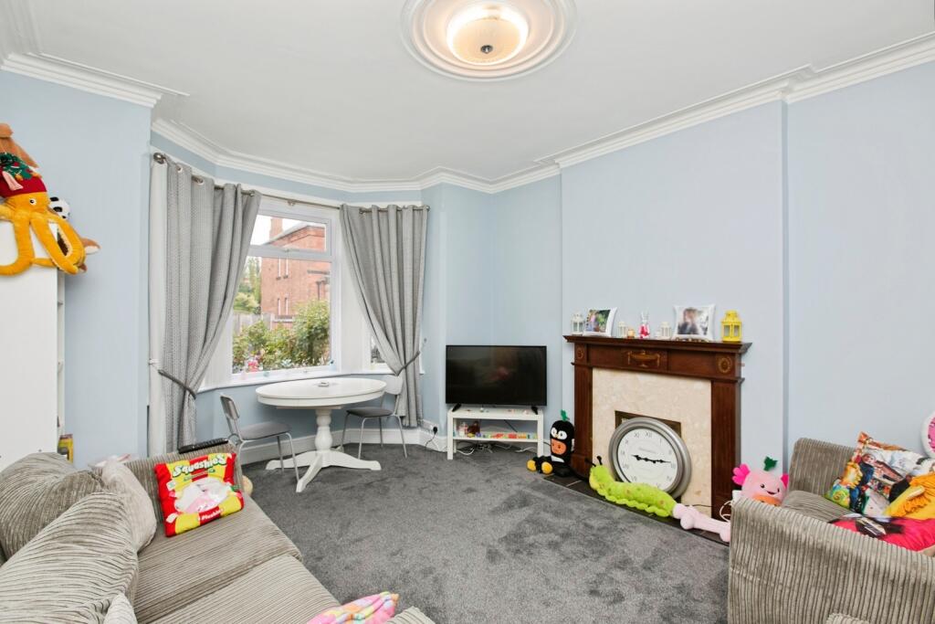 House in Nottingham, Long Eaton - More