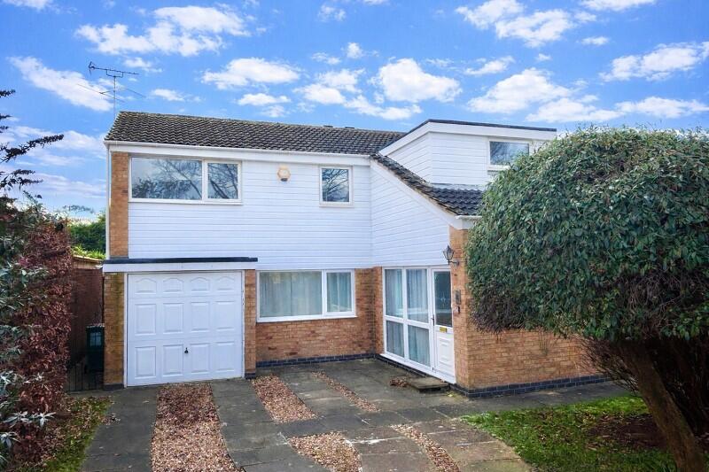 4-bed detached on Iona Way, Countesthorpe, Leicester, Leicestershire. LE8 5WW, £385,000
