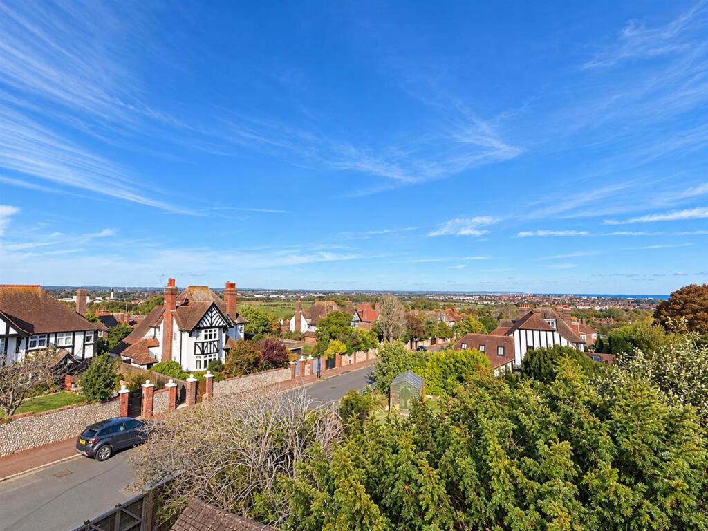 House in Brighton - View 2