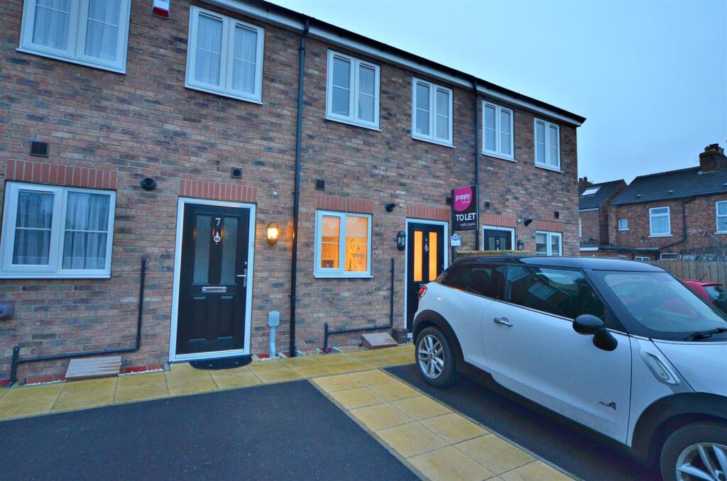 Main image of property: 8 Trafalgar Close, Hessle