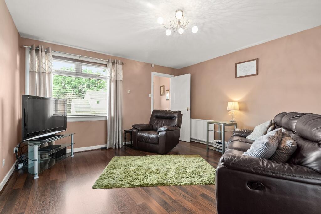 Mary Stevenson Drive, Alloa. FK10 photo 3