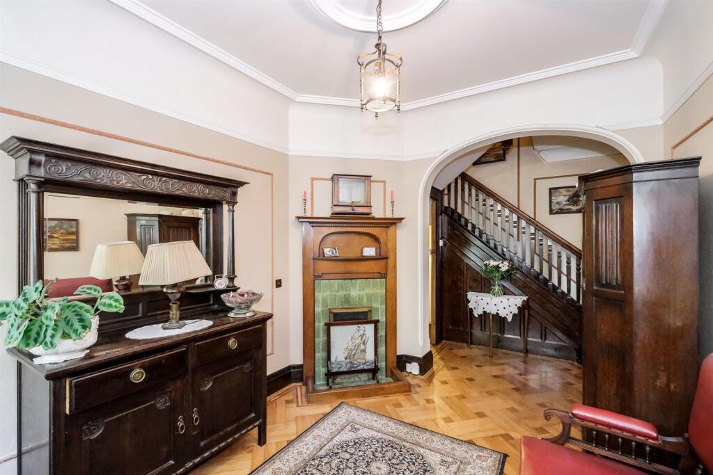 House in London - More