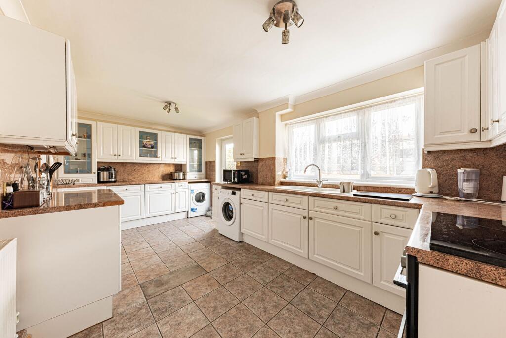 House in Faversham, Tylman Place - View 2