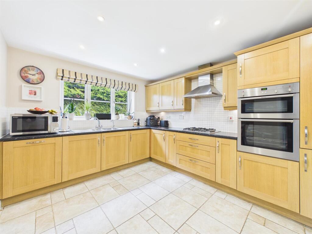 Highfields Park Drive, Derby photo 4